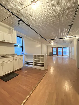 Rented by Bond New York | media 2