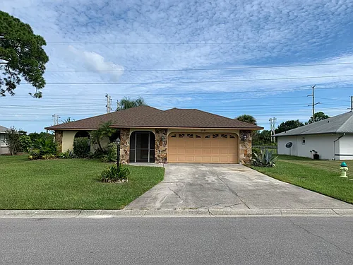 5591 Cynthia Ln Photo 1