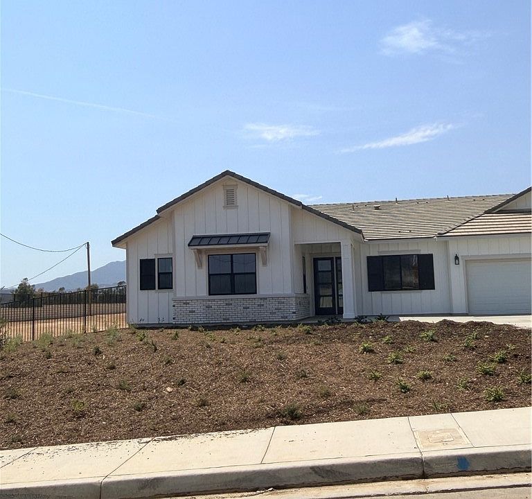 1st image of 7160 Henderson