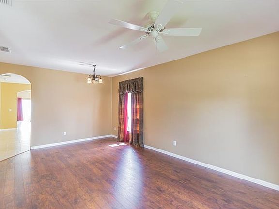 3rd image of 212 Friesian Way