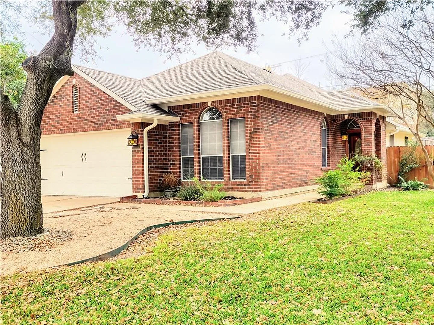 Great Family Home in Round Rock ISD! — Photo 2