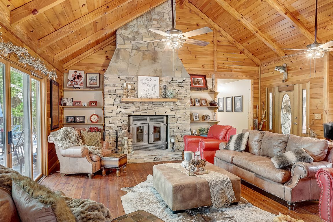 350 Lake Coweta Trl, Newnan, GA 30263 MLS 10364426 Zillow
