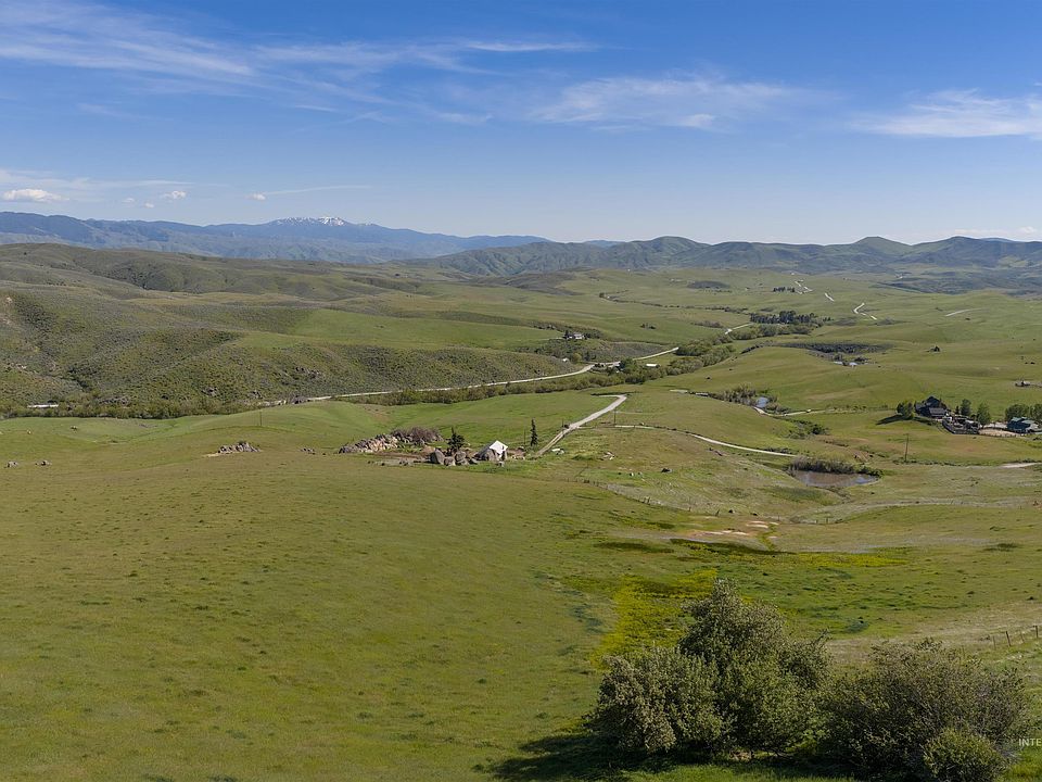 1st image of Timber Butte Rd Parcel C