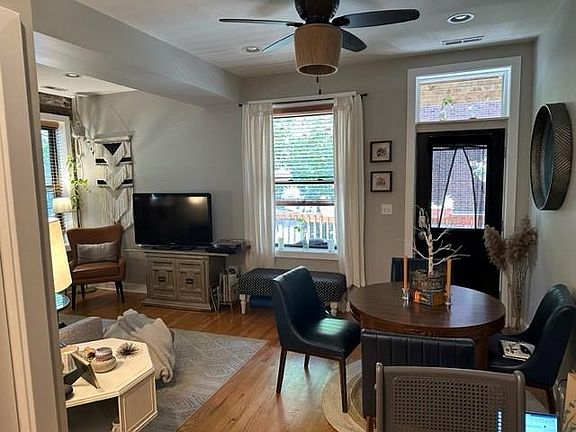 5th image of 4055 N Hermitage Ave APT 1N