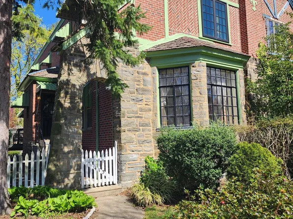 413 Wadsworth Ave, Philadelphia, PA 19119