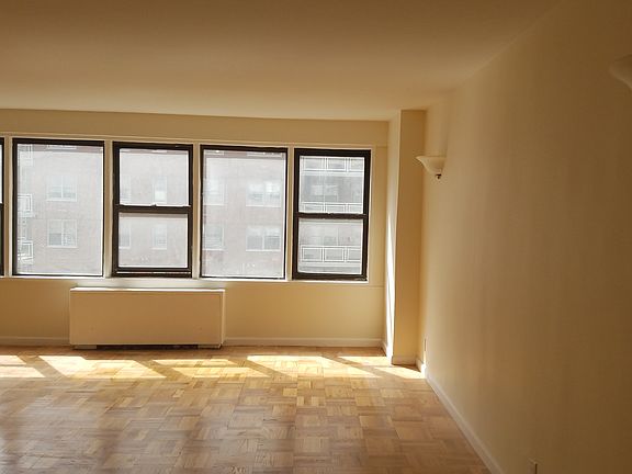 4th image of 355 E 72nd St APT 10G