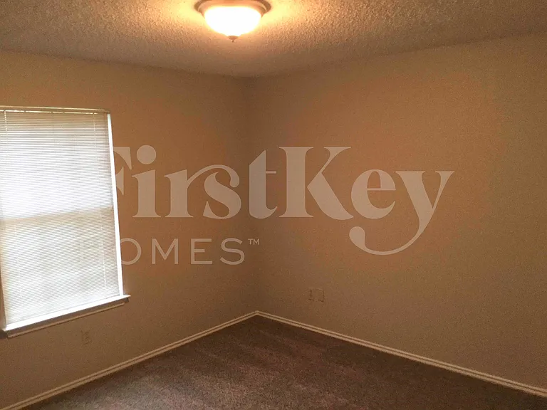 1403 Bradford Pl — Photo 21