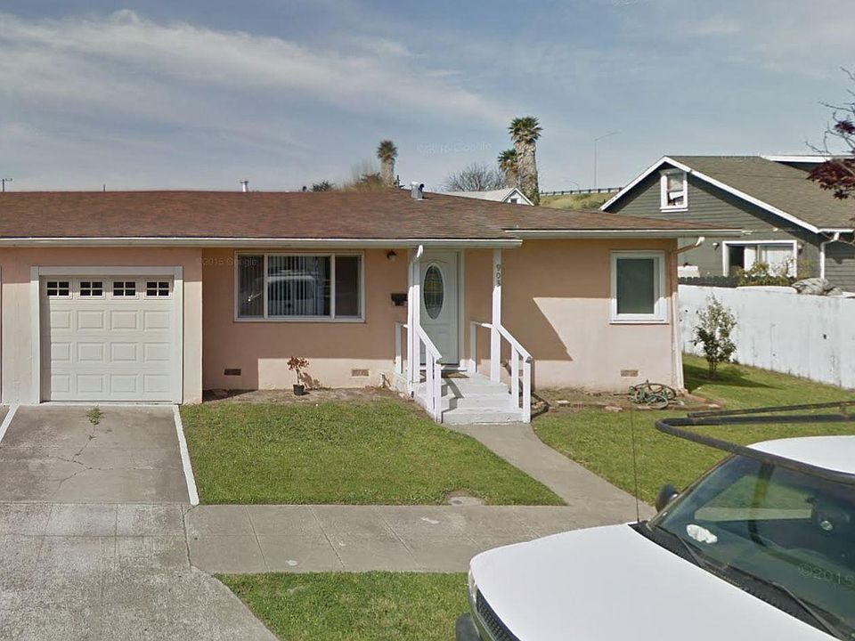 1st image of 903 6th Ave