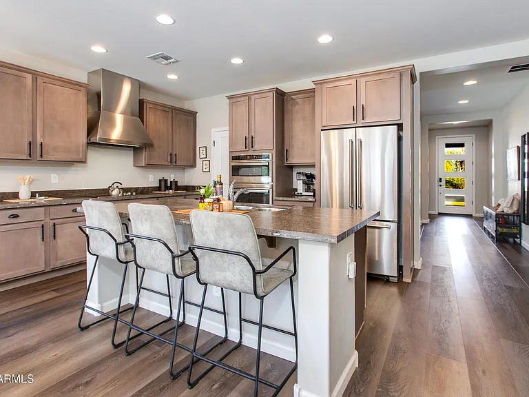 3289 Maverick Dr — Photo 2