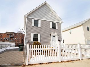 62 Adams St, Springfield, MA 01105