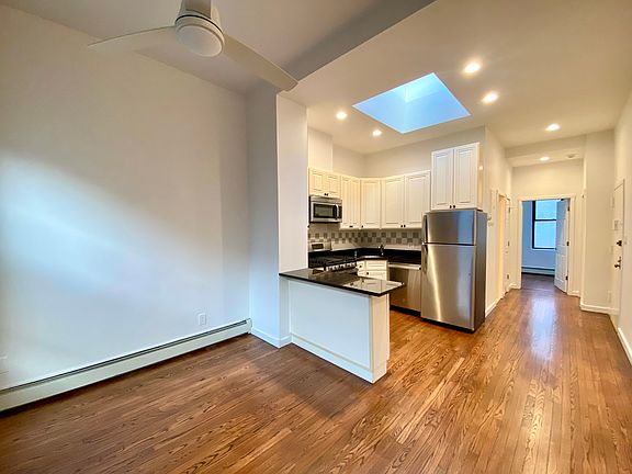 2nd image of 4467 23rd St #3