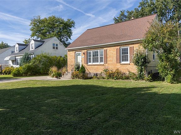 2nd image of 514 Windermere Blvd