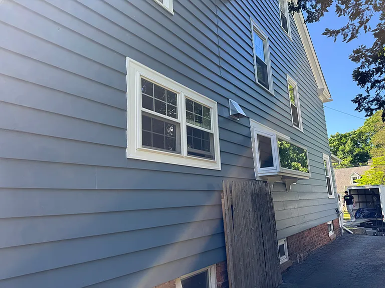112 Wayland St — Photo 5
