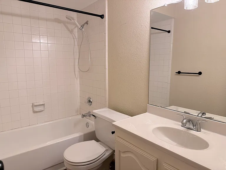 7813 Gibsland Dr — Photo 9