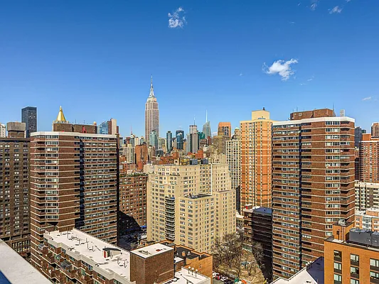 Sold by Nest Seekers International | media 1