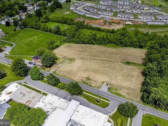 2nd image of 801 Millwood Rd