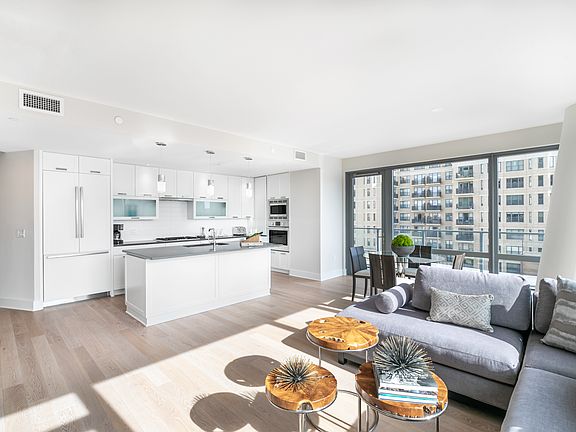 Residences at Cheval Bethesda blend modern design elements with traditional comforts of home.