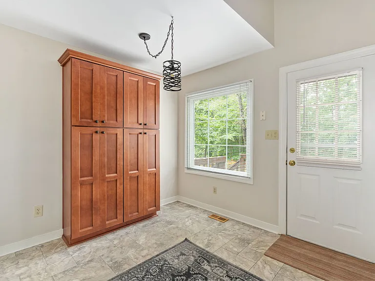 12015 Bexley Ct — Photo 46