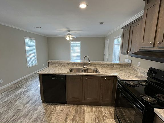 3rd image of 10201 W Beaver St #19