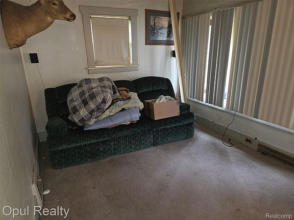 5th image of 35312 Chestnut St
