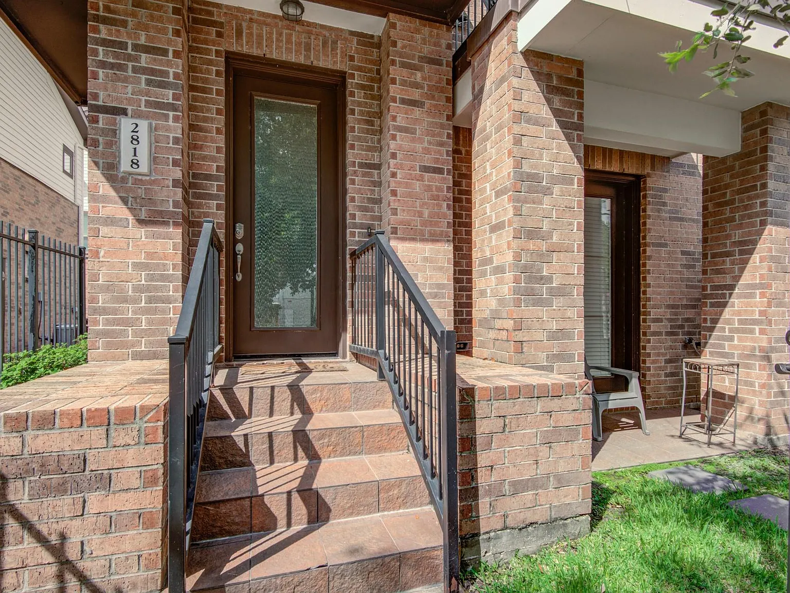 2 bed, 2.5 bath, 1785 sqft, $2,950 — Photo 2