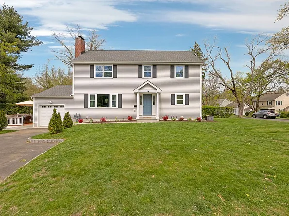 34 Ledge Ln, Stamford, CT 06905