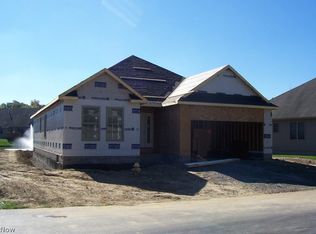 23 Herons Blvd, Austintown, OH 44515