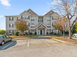 6109 Hedgecock Cir APT 3D, High Point, NC 27265