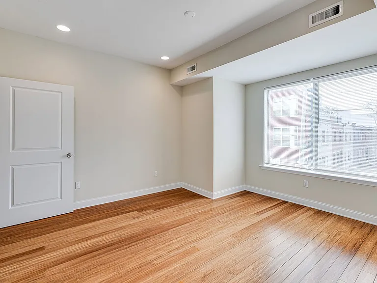 1633 Carpenter St #C — Photo 7