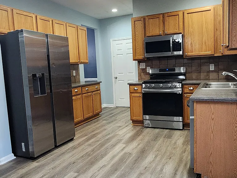 3733 Amber Meadows Dr — Photo 12