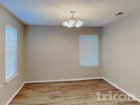 4th image of 1113 Beeblossom Dr