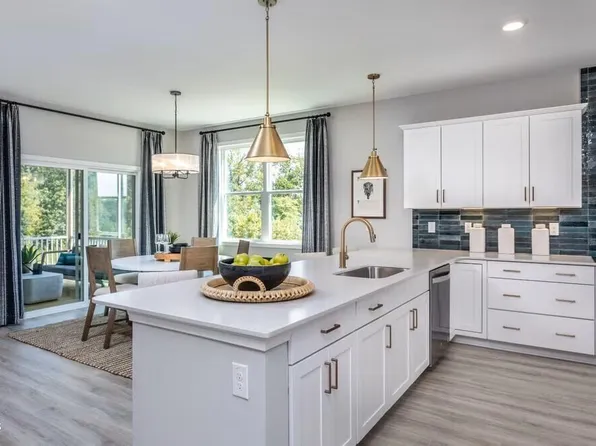 1012 Prominence Dr, Durham, NC 27712