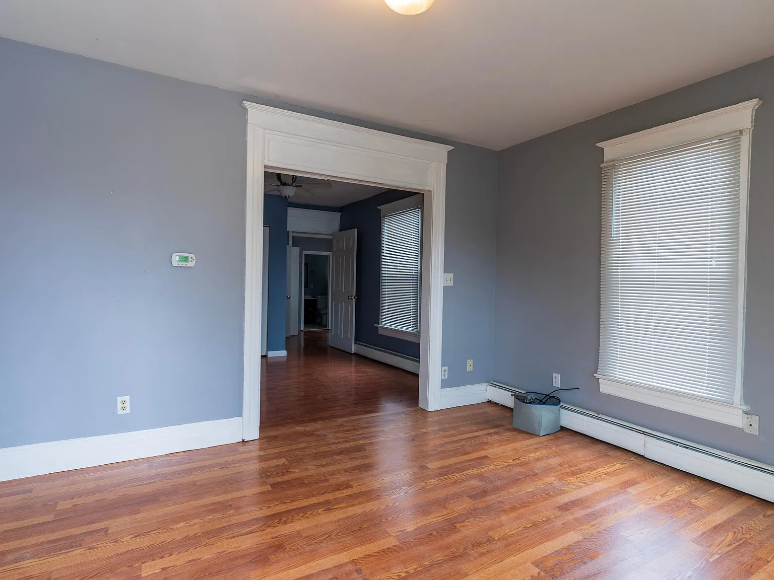 1 bed, 700 sqft, $1,200 — Photo 2