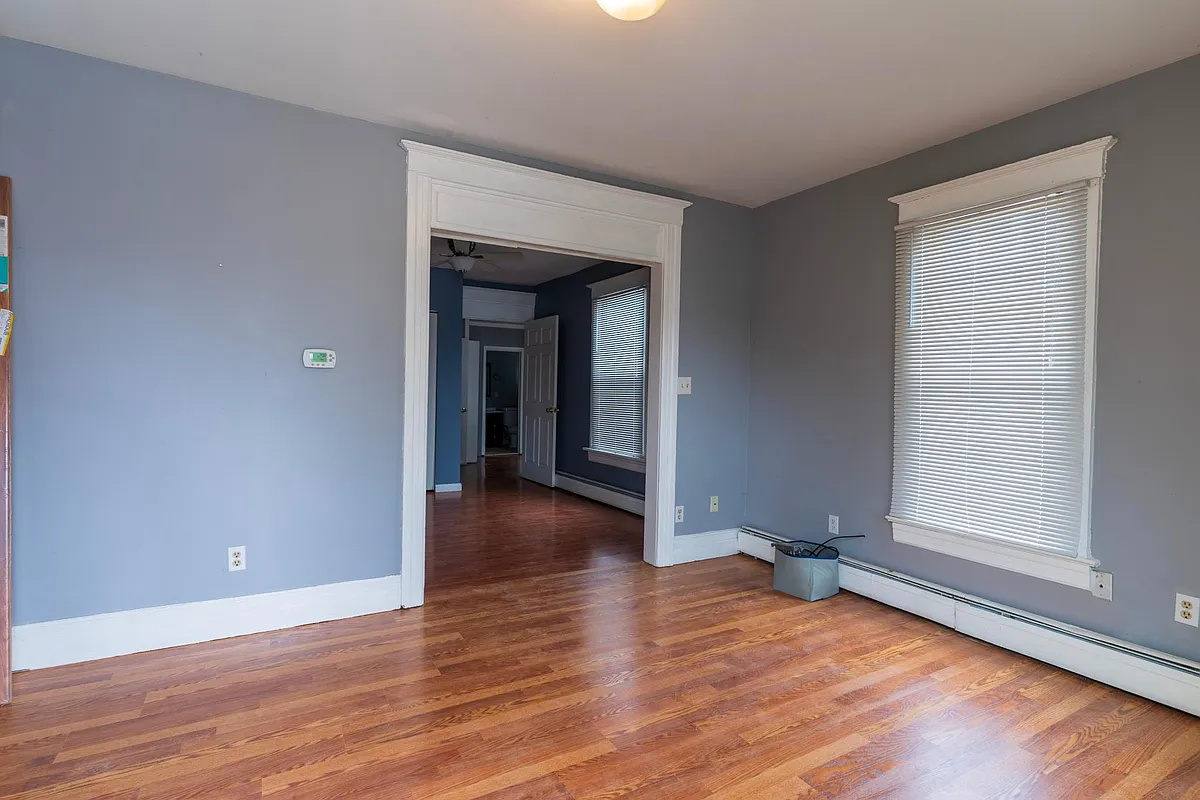 Building Photo - 211 Perrin St #1
