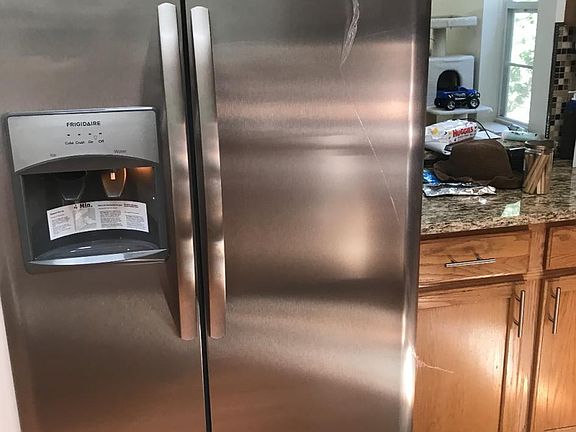 5th image of 320 Lake Forest Dr