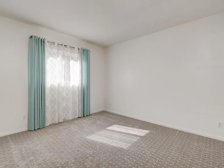 526 Calle Montecito — Photo 14