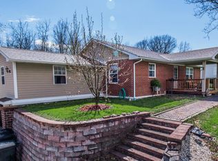 211 Division St, Higbee, MO 65257