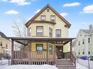 1584 Dwight St, Springfield, MA 01107
