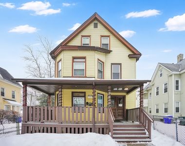 1584 Dwight St, Springfield, MA, 01107
