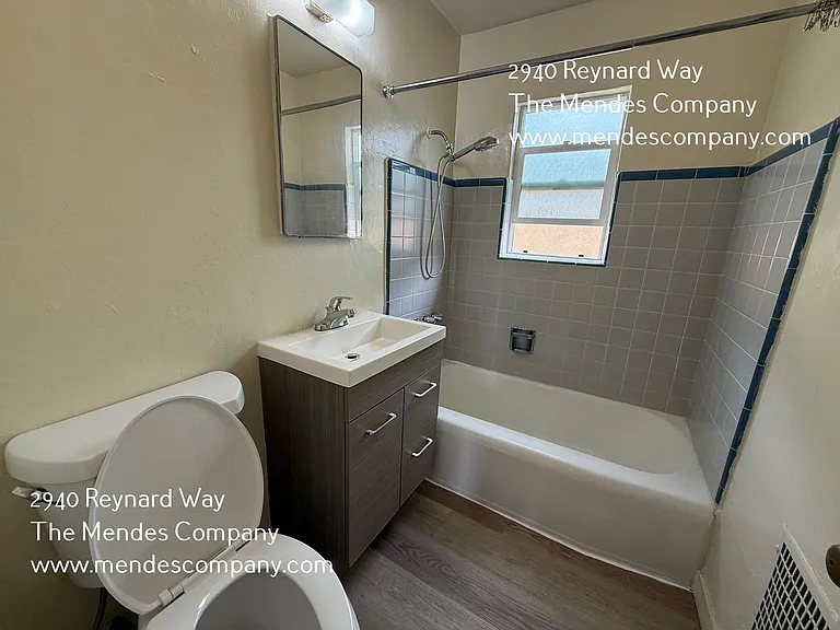 2938-2940 Reynard Way — Photo 8