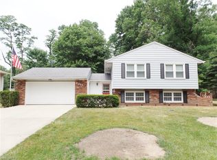 8215 Comet Ct, Mentor, OH