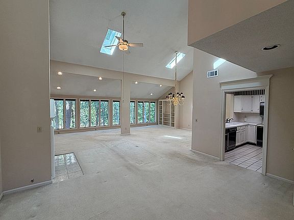 3rd image of 1603 Leeward Rd