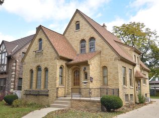 1922 S Layton Blvd, Milwaukee, WI 53215