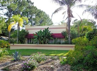 551 N Clayton St, Mount Dora, FL 32757