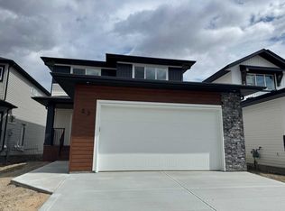53 Emmett Cres, Red Deer, AB T4P 3G8