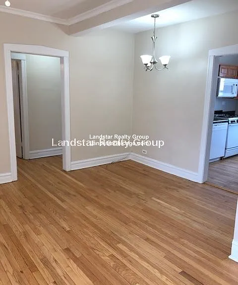 2954 W Belle Plaine Ave #1 — Photo 2