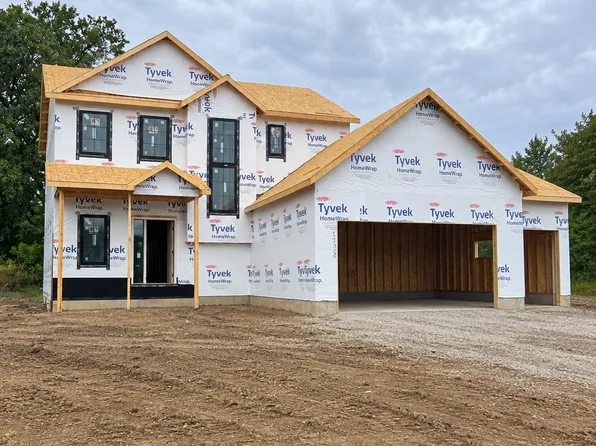 1138 Petersen Ct NW, Stewartville, MN 55976