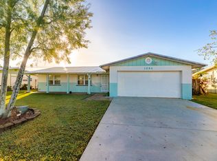 1694 SE Washington St, Stuart, FL 34997
