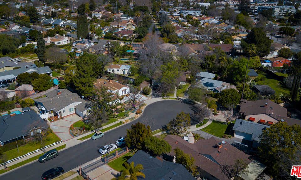 1st image of 5831 Morella Ave