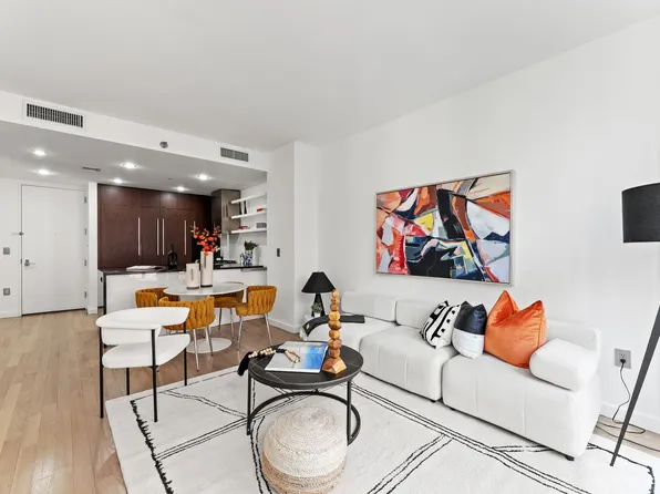 133 West 22nd Street 5J image 3 of 11